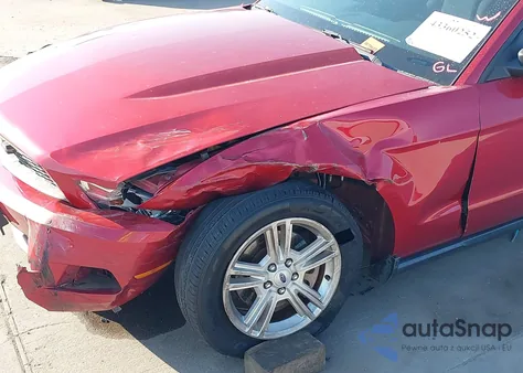 2012 Ford Mustang V6 z USA, uszkodzony, nr VIN 1ZVBP8AM2C5221690